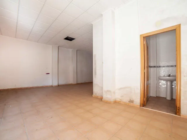 Local comercial de 169 m2 — 5