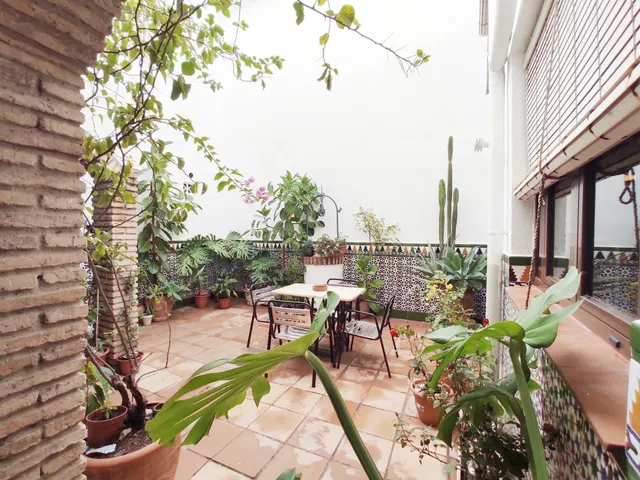 "Tu Hogar Soñado en Santa Marina: Encanto y Tradición en el 