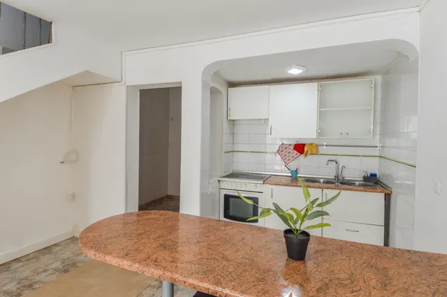 Dúplex con 3 dormitorios y vistas al mar en Loma Dos: Proyecto con alto potencial de reforma — 17