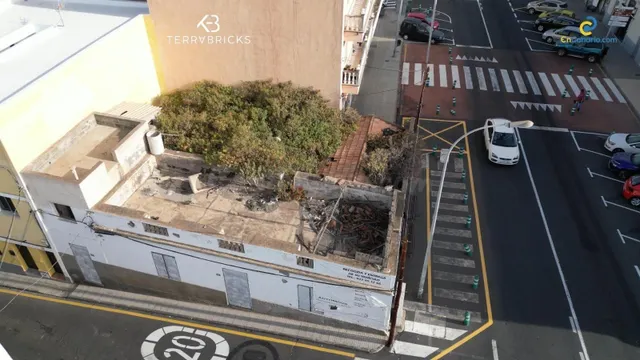 Venta de Casa 199 m2 con terreno de 160 m2 en Guia de Isora.