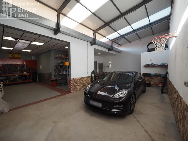 Nave Industrial en Tomelloso - junto a calle Estación