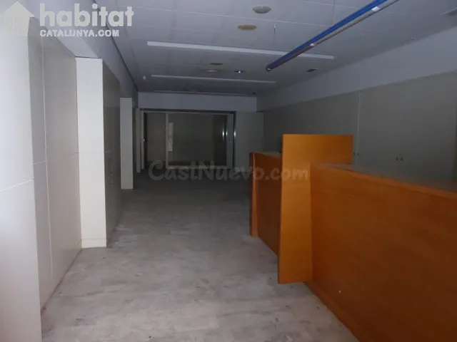 S.ANDREU DE LA BARCA-LOCAL COMERCIAL EN CALLE MUY CENTRICA P - foto 3