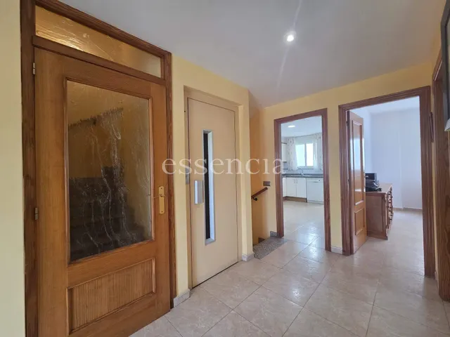 Oportunidad!! Casa Adosada en Miramar — 24
