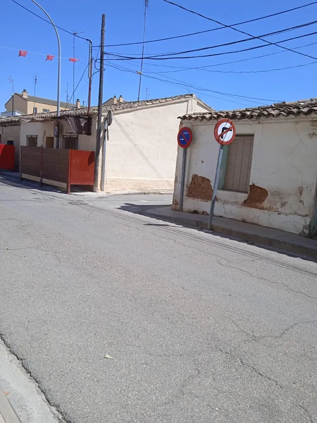 Casa para reformar en Castejón,  23.000€ — 5