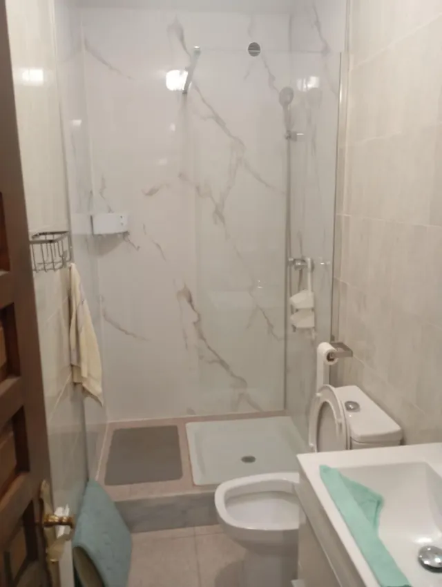 Edificio con 6 apartamentos, con piscina propia y una parcela de 550m zona geraneos — 12