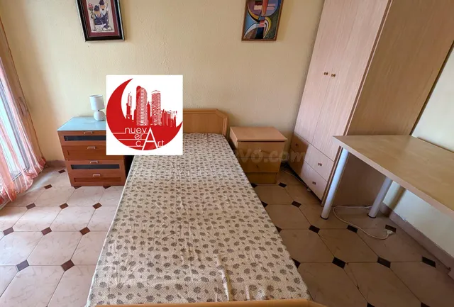 ¡Piso de 3 dormitorios, baño y aseo en Venta zona Alameda Sa - foto 2