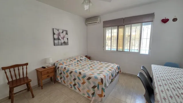 Estudio con zona de dormitorio extra y piscina — 12