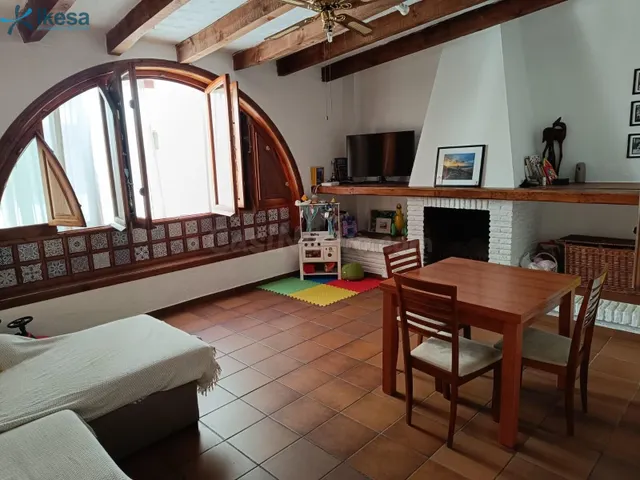 EDIFICIO CALLE SANTA ANA- DOS HERMANAS - foto 2