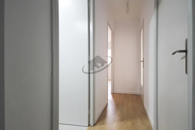 AMPLIA Y LUMINOSA VIVIENDA REFORMADA INTEGRAL CON BALCÓN Y ASCENSOR EN CERDANYOLA — 28