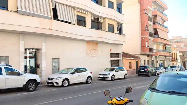 ¡GRAN OPORTUNIDAD! LOCAL COMERCIAL EN CALLE CRUCES — 2