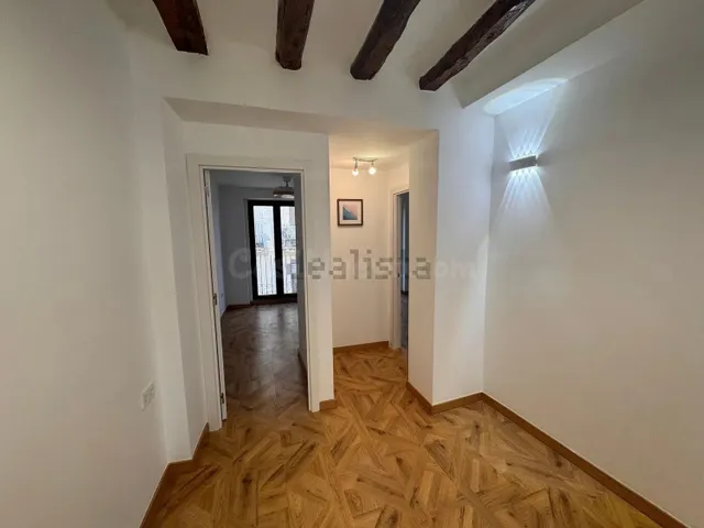 VENTA PISO EN CENTRO--Calle Sant Josep — 5
