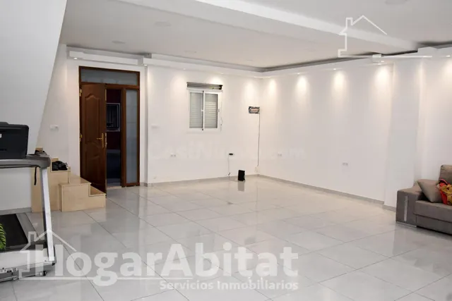 AMPLIA CASA REFORMADA CON TERRAZA Y BARBACOA - foto 2