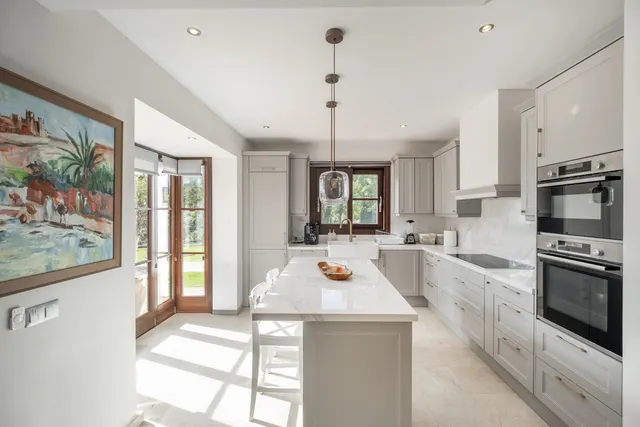 Villa 6 habitaciones 625m² en alquiler - El Madroñal — 10