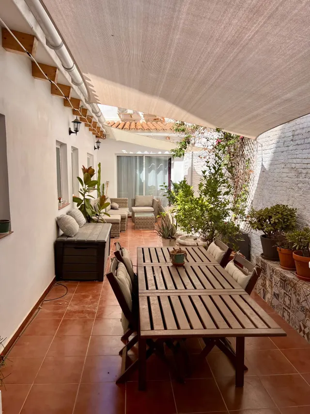 Elegante Planta Baja Reformada con Amplia Terraza en Nou Moles, Valencia — 11