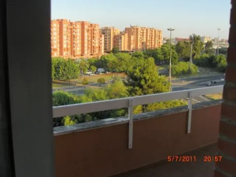 PISO ATICO DE DOS GRANDES DORMITORIOS, 1 BAÑO, AMPLIO SALÓN, - foto 5