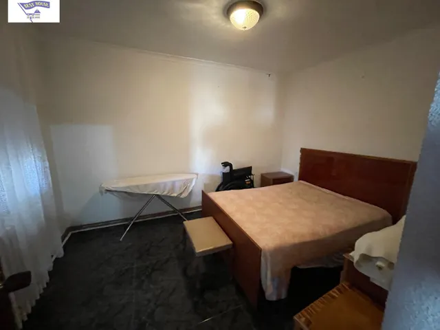 Amplia Casa de Pueblo en Aguas Nuevas con Potencial Único — 8