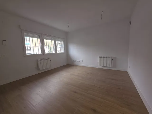 Acogedor Piso en Coslada, Ideal para Entrar a Vivir por €203 - foto 4
