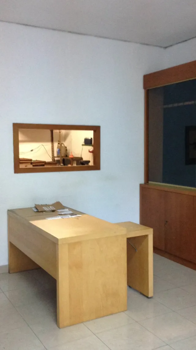 SE VENDE O ALQUILA LOCAL COMERCIAL DE 40 M2 EN NERVIÓN — 5