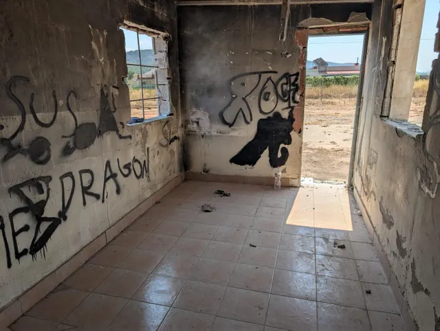 Oportunidad Única: Parcela en Venta en Llombai — 9