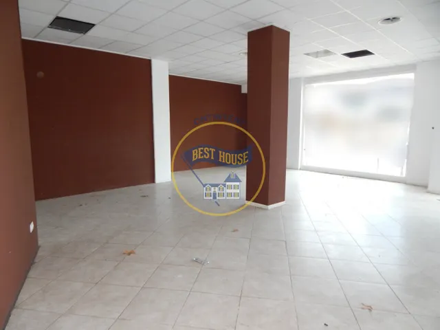 LOCAL COMERCIAL EN UNA EXCELENTE UBICACIÓN EN ONTINYENT — 3