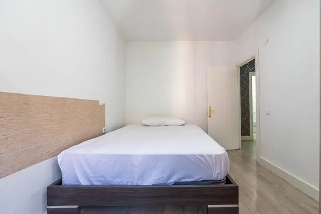 Piso de 5 dormitorios ideal para INVERSORES junto a edificio Junta Andalucía de Almanjáyar — 39