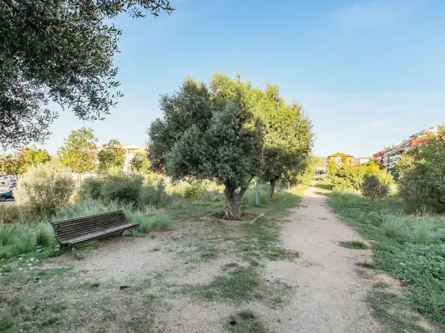 Terreno urbano para construir en venta en c. josep irla, 46, Vendrell, El, Tarragona — 12