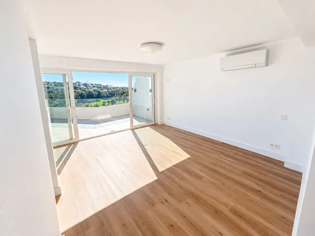 Adosado reformado  en venta con vistas panorámicas al golf en Torrequebrada, Benalmádena — 30