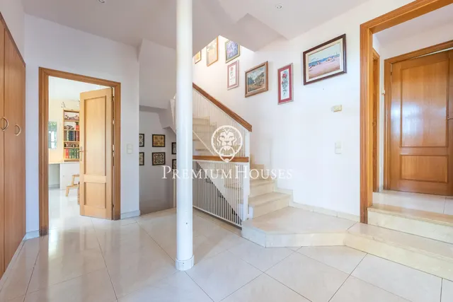 Casa con jardín y piscina en L'Aragai — 37