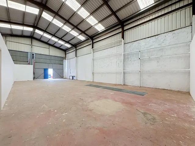 Nave Industrial - total 390 m2 de parcela, son 260 m2 de nave más 130 m2 de patio privado en Benahadux — 10