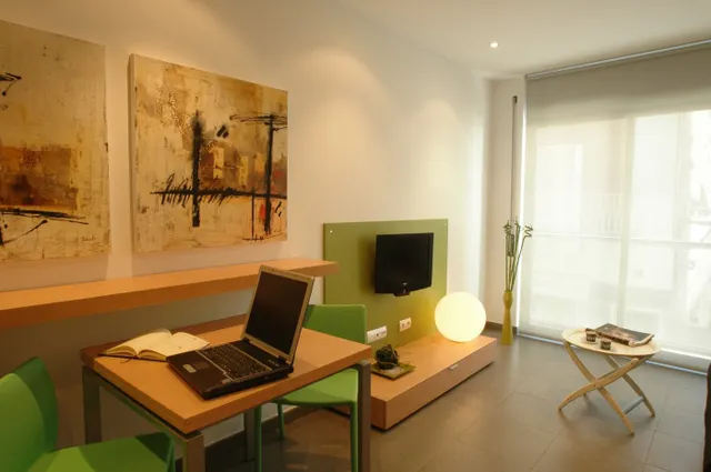 Aparthotel curta i llarga estada — 4