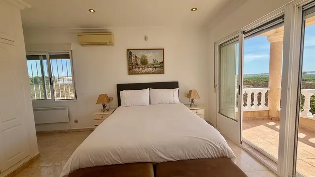 Villa 4 habitaciones 162m² en venta - Doña Pepa — 44