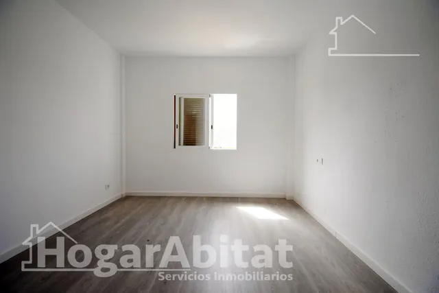 ÁTICO REFORMADO CON TERRAZA Y VISTAS DESPEJADAS AL MONTGÓ — 27