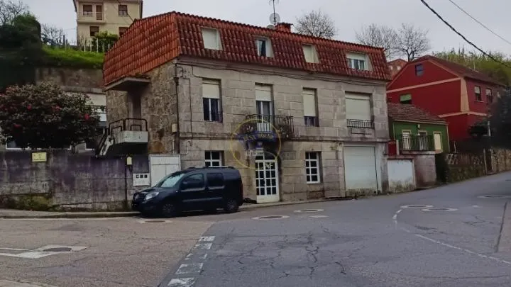 Espaciosa casa de piedra a reformar