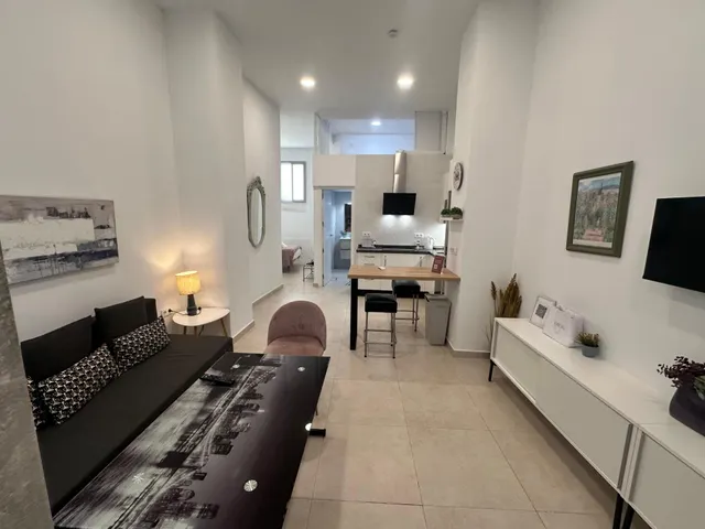 APARTAMENTO EN EXPLOTACIÓN TURÍSTICA — 17