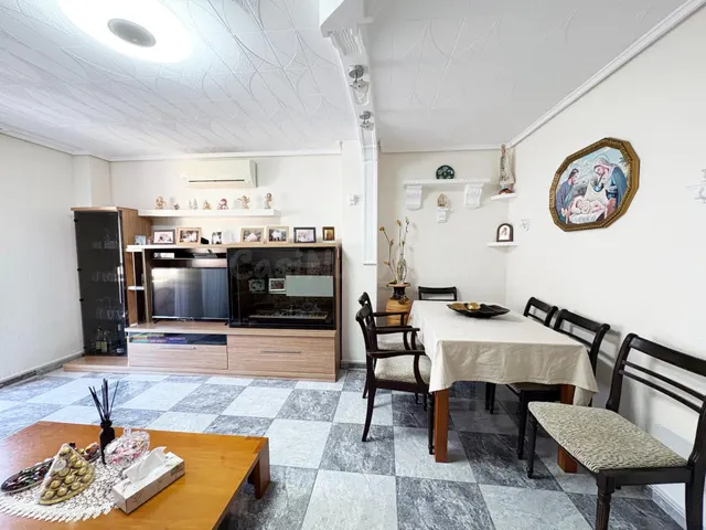Piso de 4 habitaciones en venta en Almoradí - foto 2