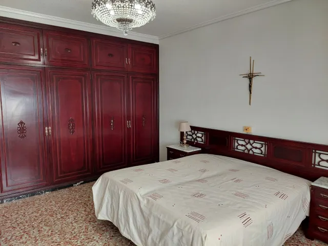 Se vende ático de 220m2 en el centro de Crevillent — 8