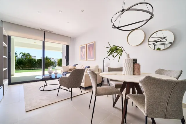 ELEGANTE APARTAMENTO CON JARDÍN - foto 2