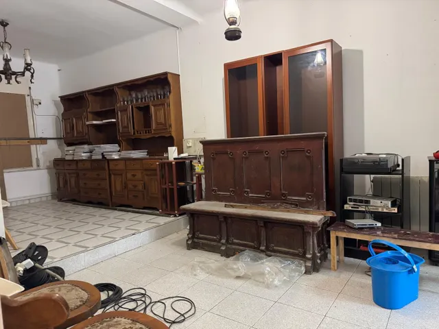 CASA CON DOS PISOS PARA REFORMAR EN MANRESA - foto 5