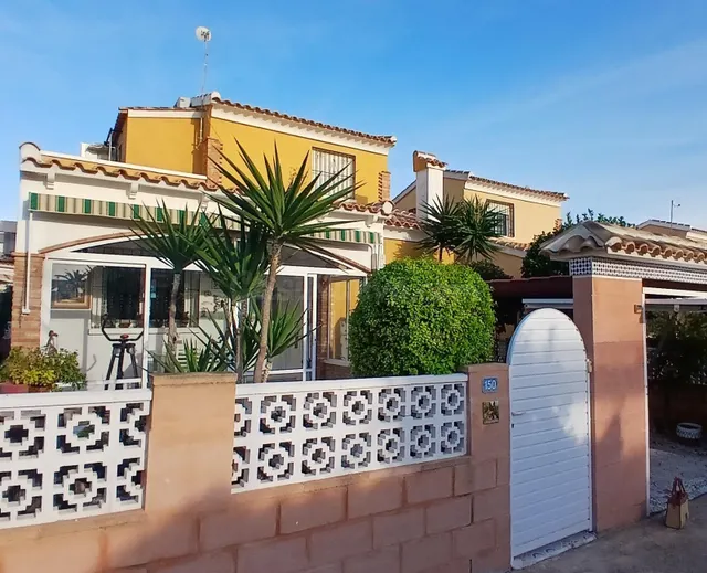 Villa Independiente de 3 Dormitorios en La Florida - foto 4