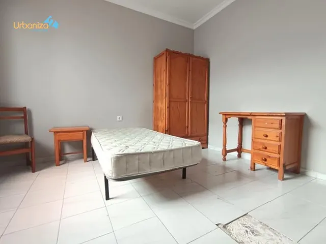 Amplia Casa en María Auxiliadora, Badajoz - Oportunidad Única por €429,000 — 17