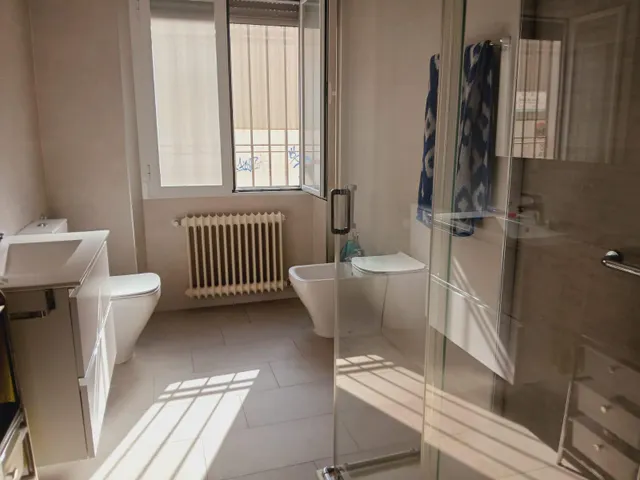 Ático reformado 5 dormitorios en Cáceres centro — 24