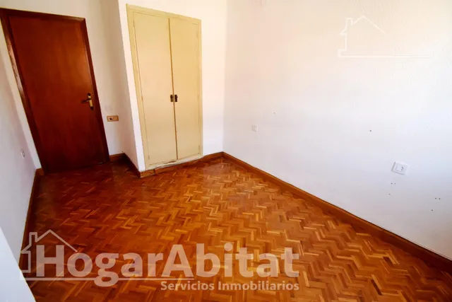 ¡VISTAS DESPEJADAS! ESQUINERO, ALTO Y EXTERIOR PARA REFORMAR — 13
