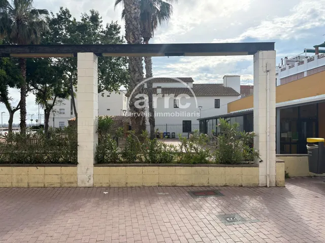 LOCAL EN VENTA - PREMIA DE MAR — 23