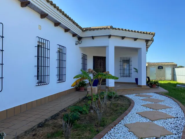CHALET EN EL PAGO MELILLA SOLO TEMPORADA DE VERANO — 7