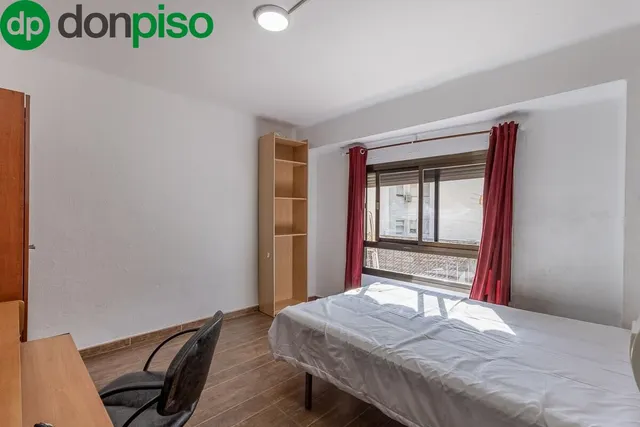PISO JUNTO AVENIDA DE ANDALUCIA — 9