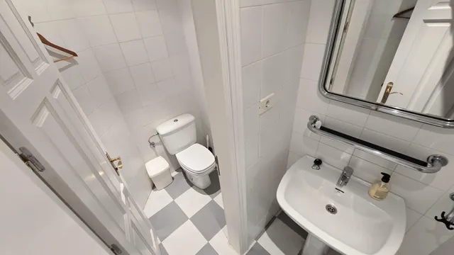 Oficina reformada y amueblada de 128 m2 en el Edificio Peceño, en pleno centro de Santa Cruz de Tenerife — 28