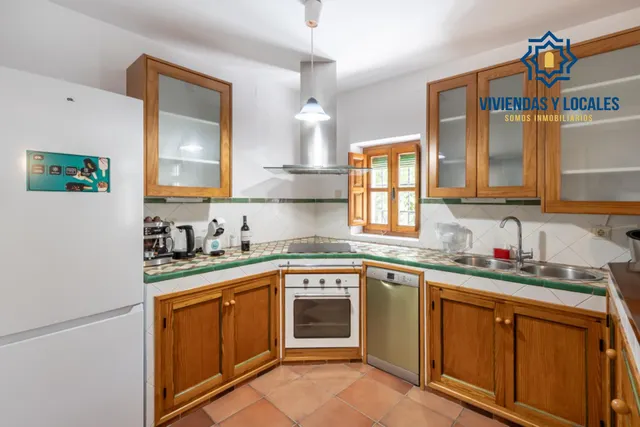 Casa reformada en el Camino del Sacromonte — 26