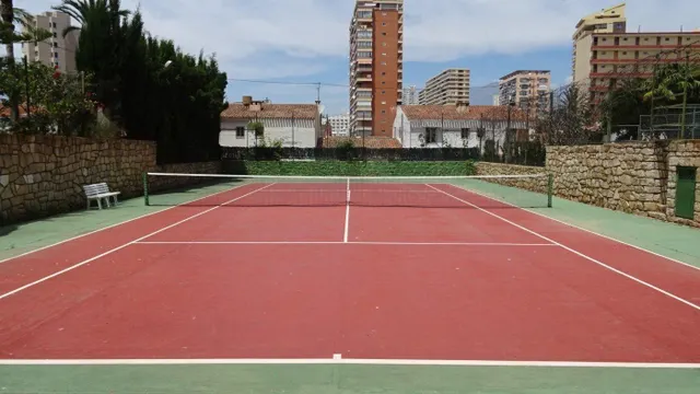 Amplio piso con 3 dormitorios en zona Rincon de Loix. — 31