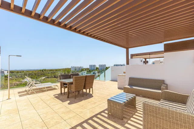 ATICO CON SOLARIUM PRIVADO. 2 DORM. 2BAÑOS. LAS COLINAS EN O - foto 5