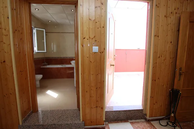 Fantástica casa en Montijo, con amplias estancias, totalmente equipada para entrar a vivir. — 43